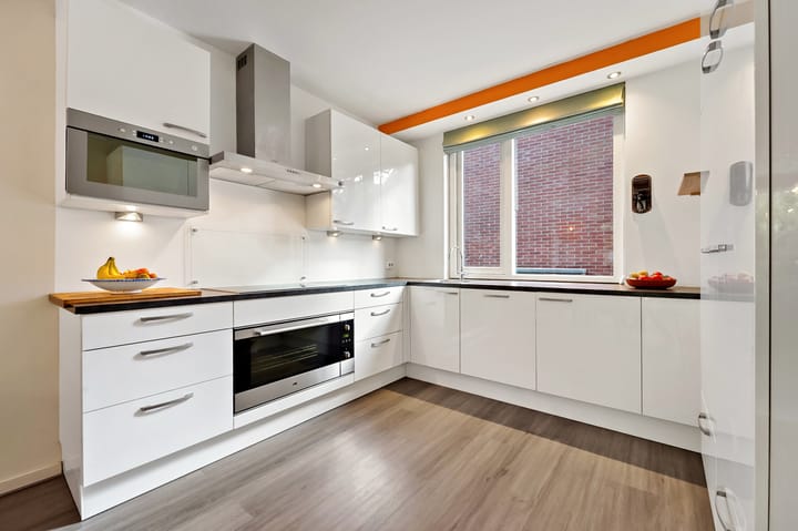 Photo 24 of Jules Massenetstraat 100