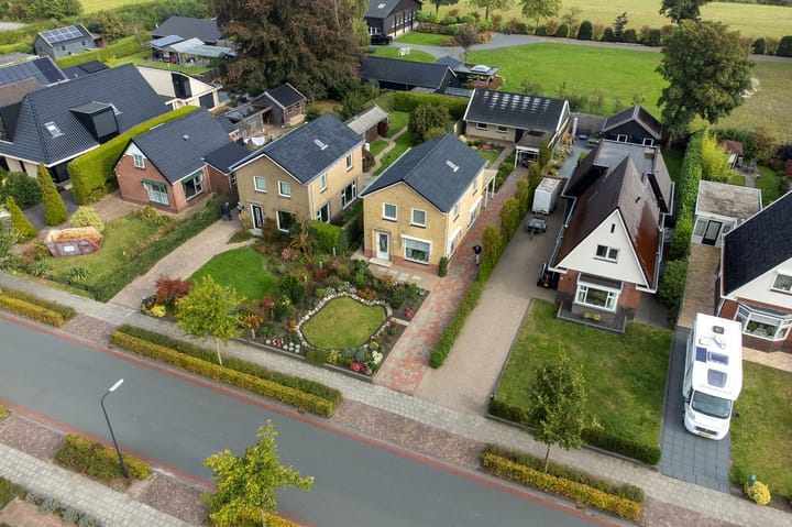 Photo 9 of Jeltingalaan 66