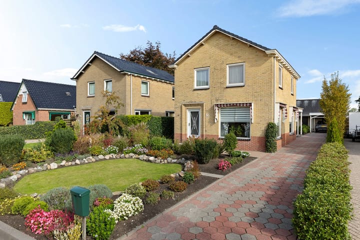 Photo 12 of Jeltingalaan 66