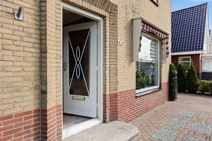 Photo 16 of Jeltingalaan 66