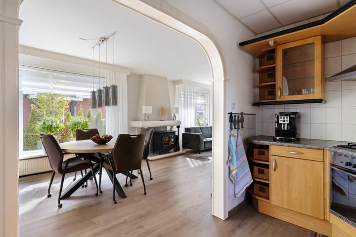 Photo 24 of Jeltingalaan 66