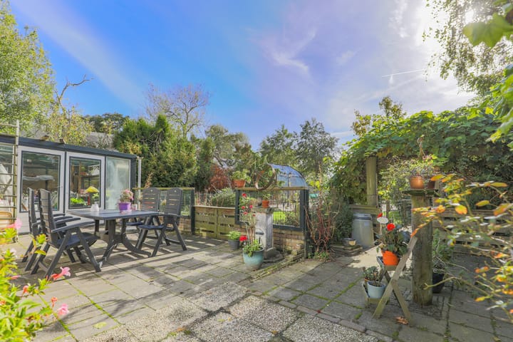 Photo 8 of Oosterdijk 34-E