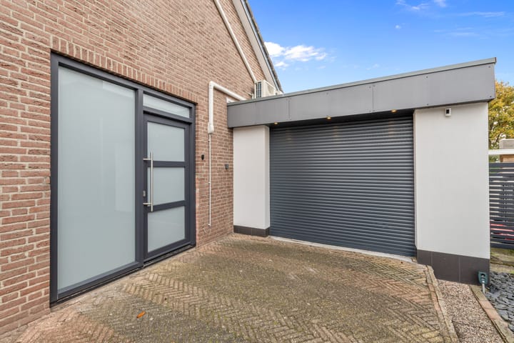 Foto 83 van Roosendaalsebaan 23-A