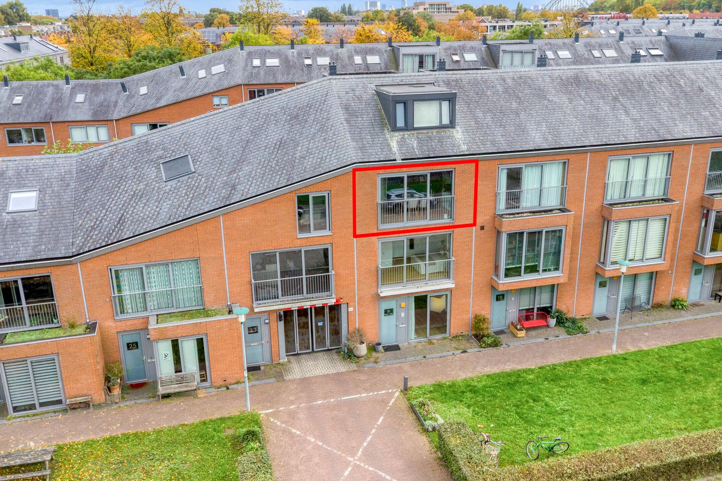 Foto 1 van Jan van Zutphenlaan 21-B