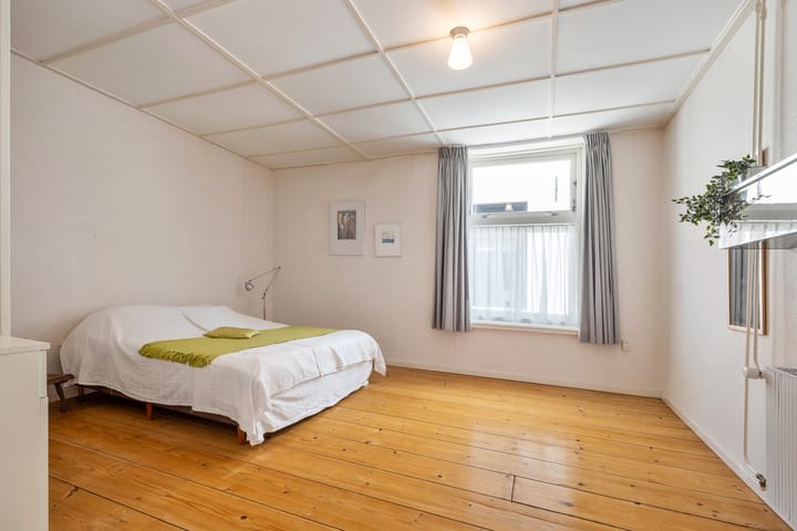 Foto 41 van Lange Brugstraat 9