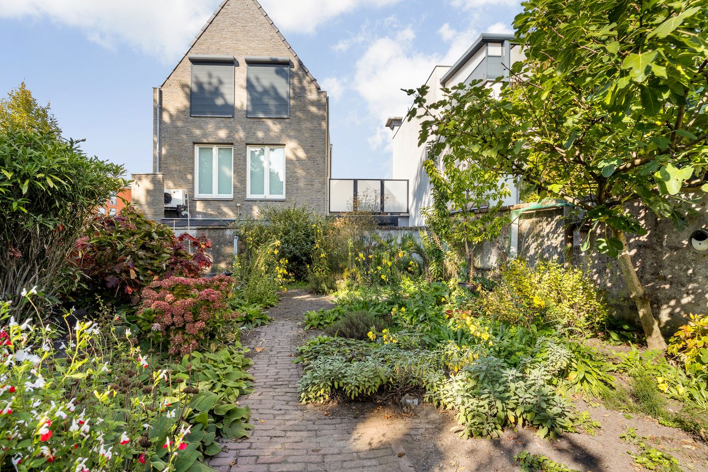 Foto 59 van Lange Brugstraat 9