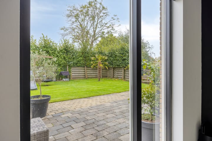 Foto 16 van A S Talmaplein 29