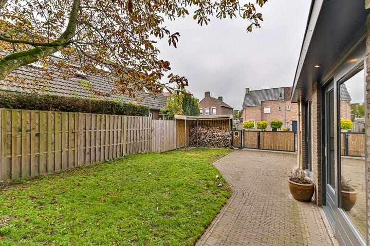 Photo 22 of Doolgaardstraat 4