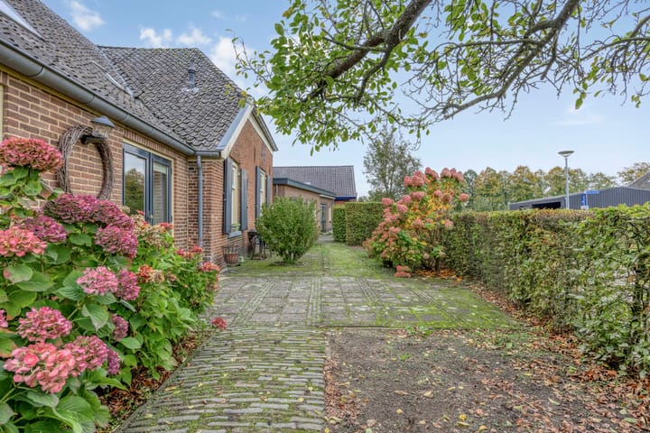 Foto 33 van Kerkhofweg 15