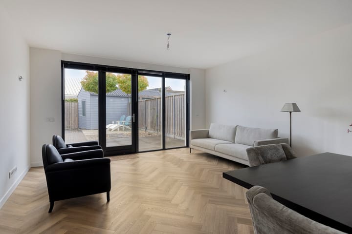 Photo 2 of Veldwachter 8