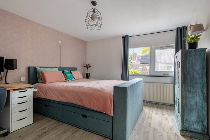 Foto 16 van Klagerstuin 95