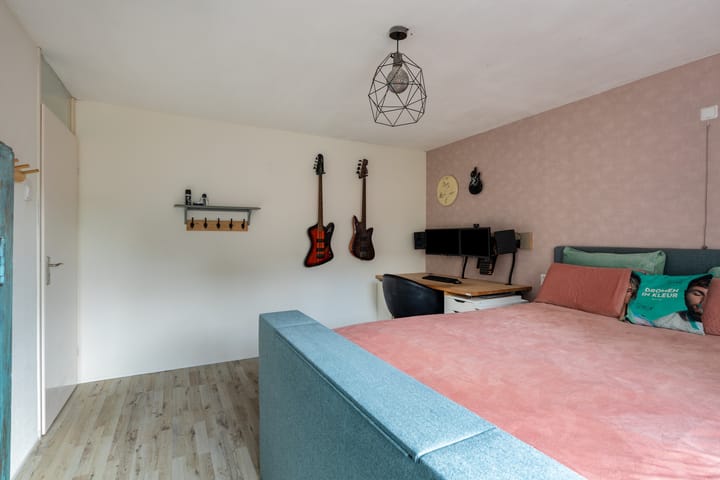 Foto 17 van Klagerstuin 95