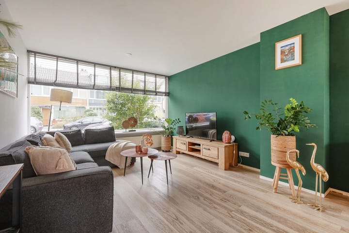 Photo 4 of Van 't Hoffstraat 15