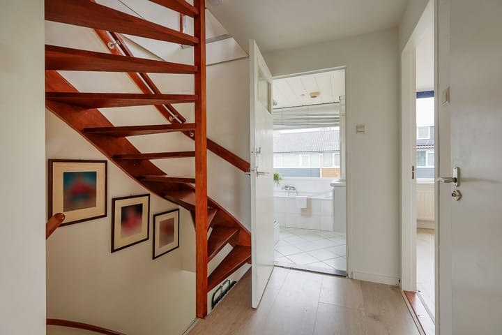 Photo 21 of Van 't Hoffstraat 15