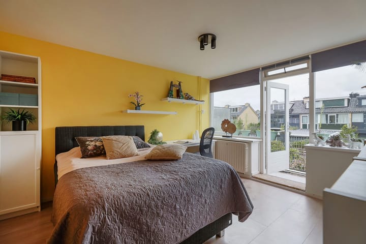 Photo 24 of Van 't Hoffstraat 15