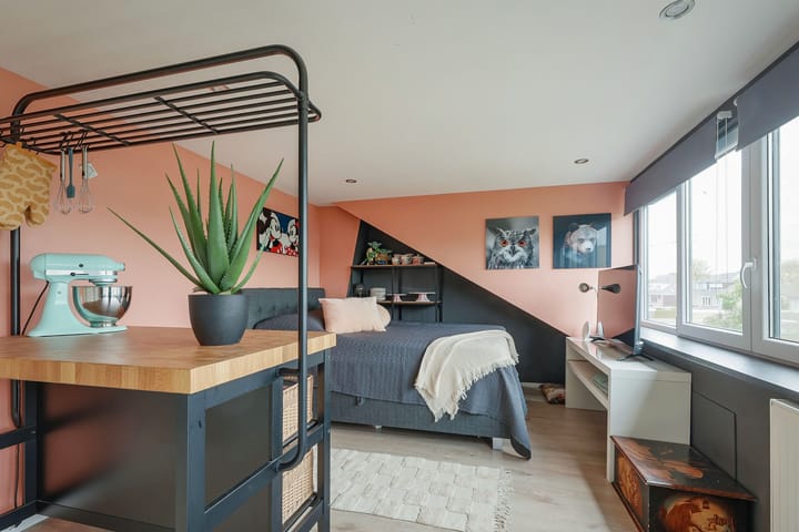 Photo 33 of Van 't Hoffstraat 15