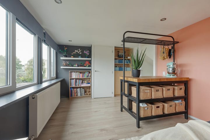 Photo 36 of Van 't Hoffstraat 15