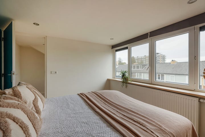 Photo 38 of Van 't Hoffstraat 15