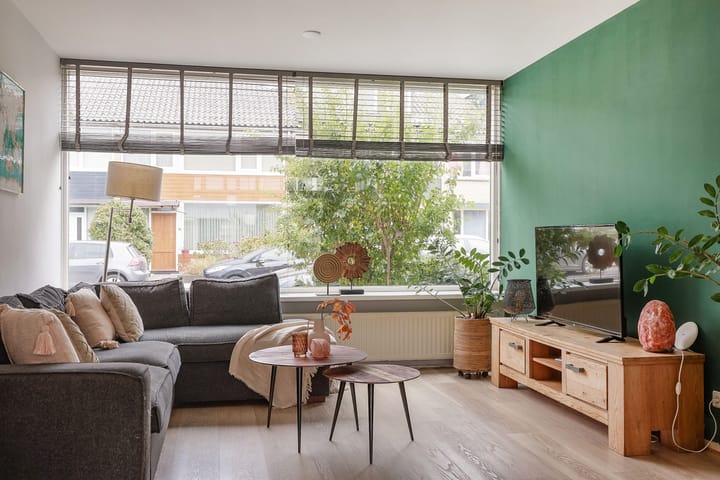 Photo 5 of Van 't Hoffstraat 15