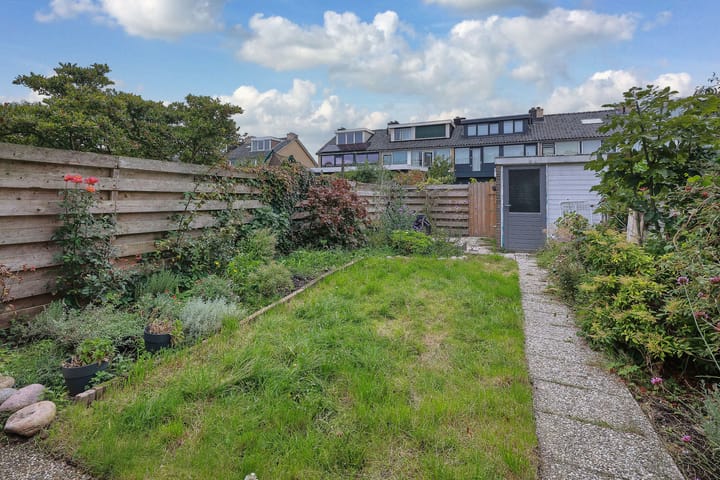 Photo 11 of Van 't Hoffstraat 15