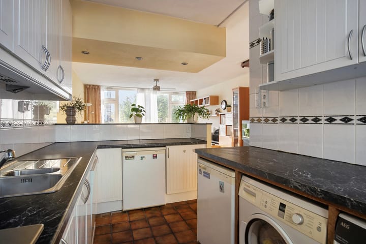 Photo 12 of Ir Leemansstraat 15