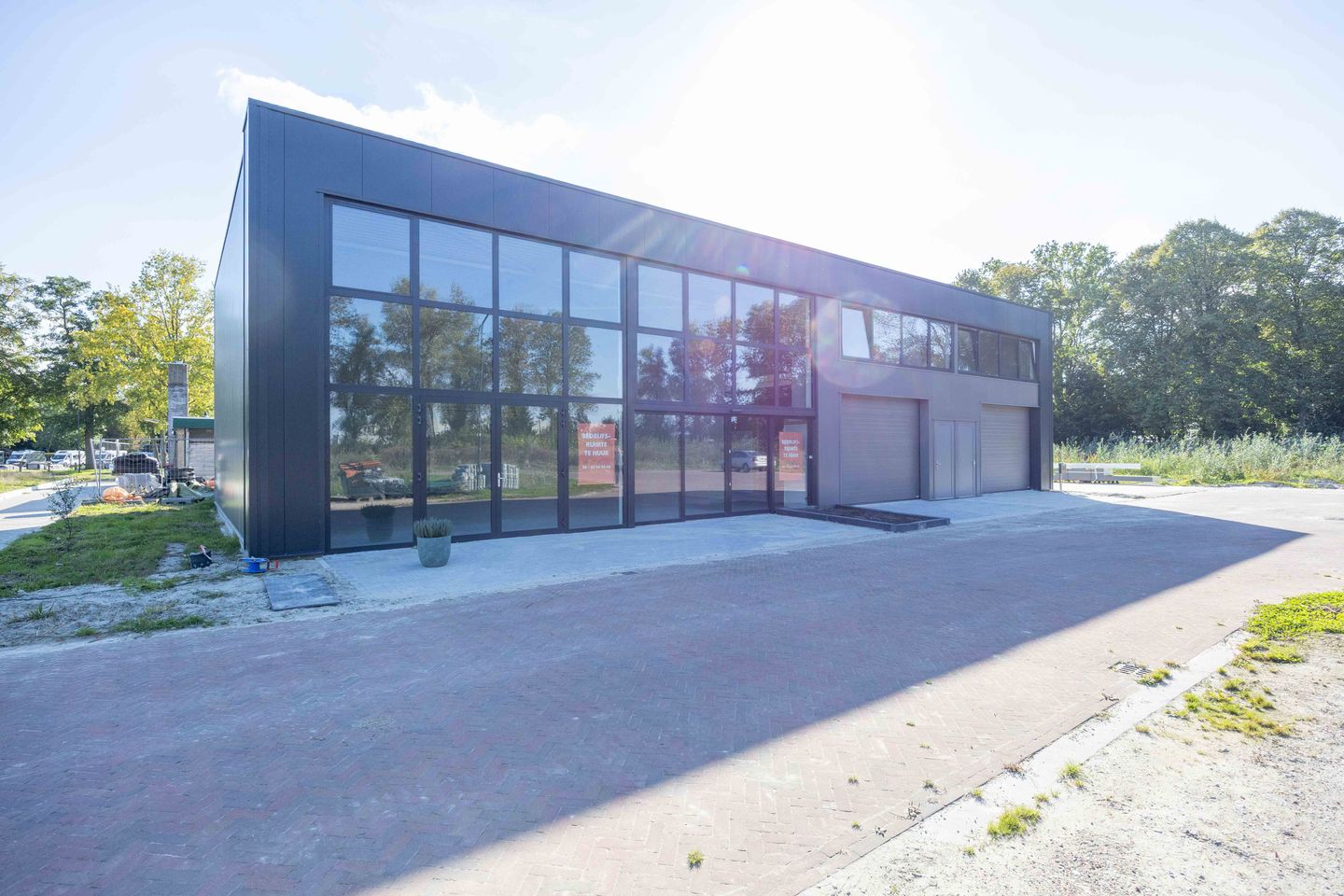 Bekijk foto 2 van Middenstip 14