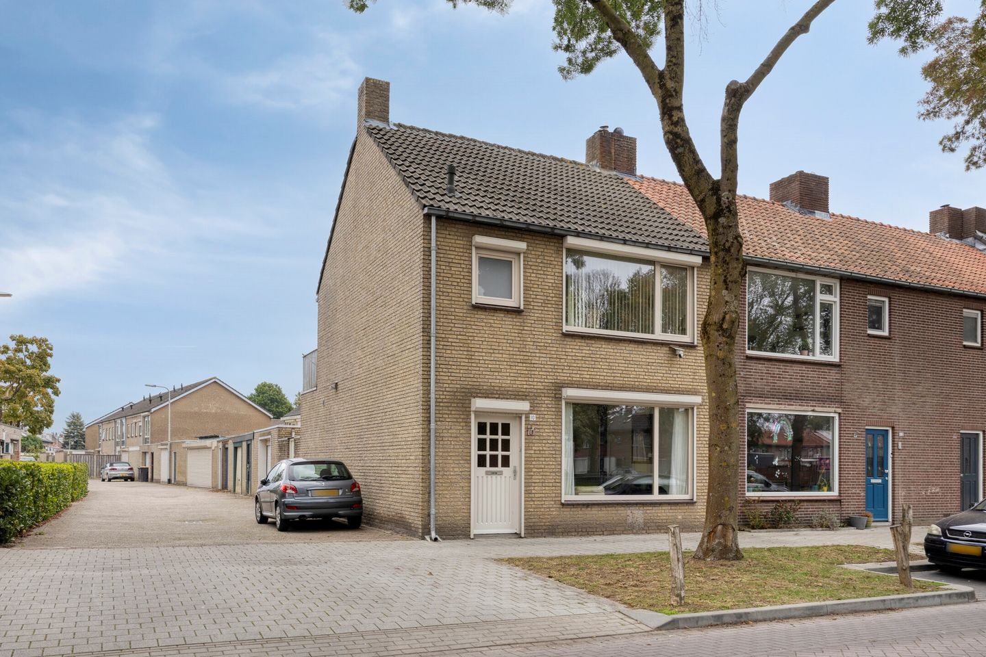 Foto 1 van Drapenierstraat 10