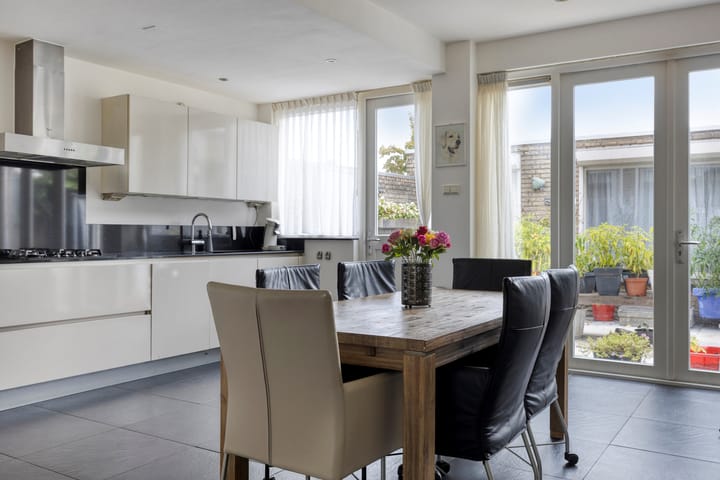 Foto 11 van Drapenierstraat 10