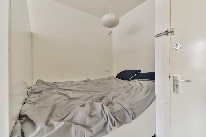 Photo 11 of Handboogstraat 15-3V