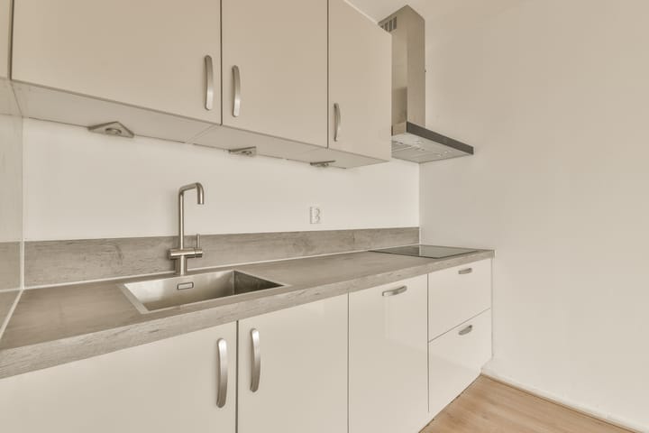 Photo 8 of Leerdamhof 83