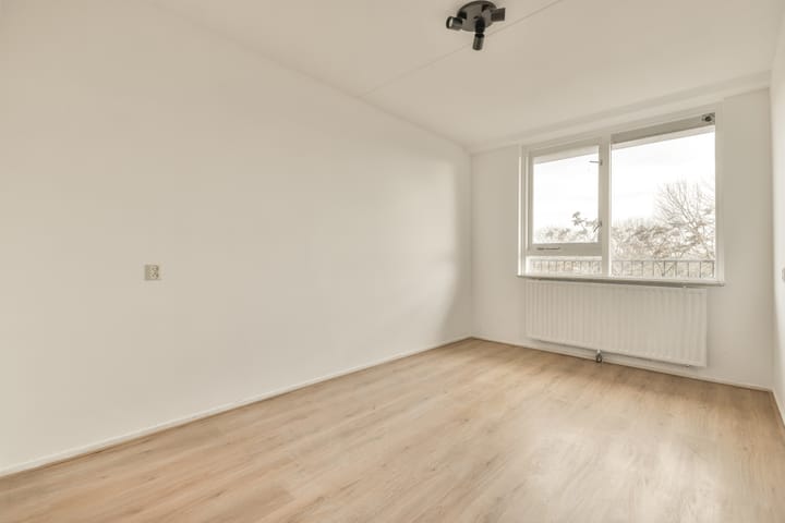 Photo 18 of Leerdamhof 83