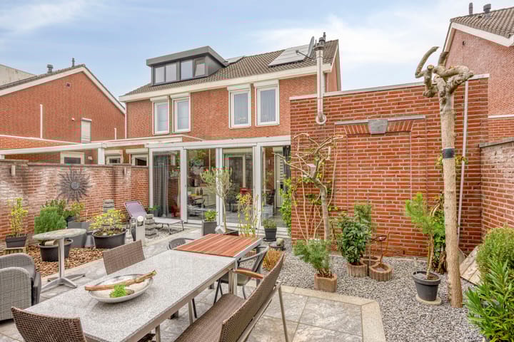 Foto 35 van Pensionaatstraat 56