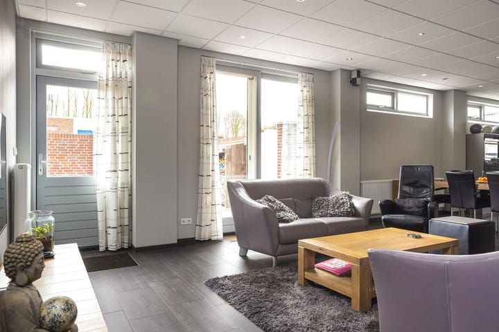 Photo 9 of Installatieweg 8