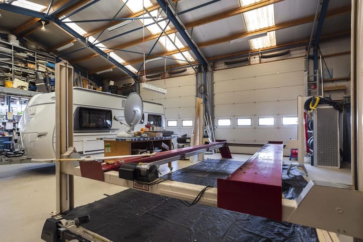 Photo 37 of Installatieweg 8