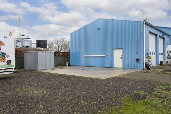 Photo 46 of Installatieweg 8