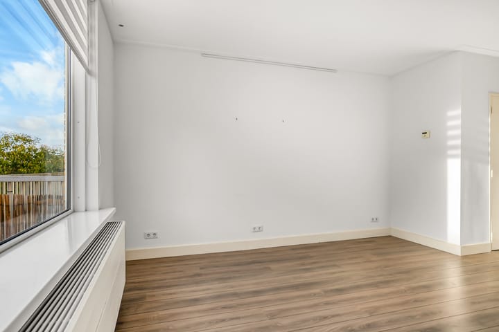 Photo 8 of Karel Doormanlaan 186