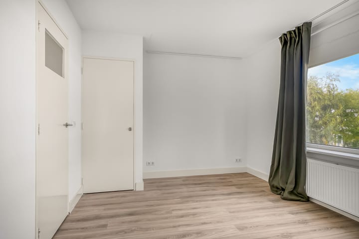 Photo 16 of Karel Doormanlaan 186