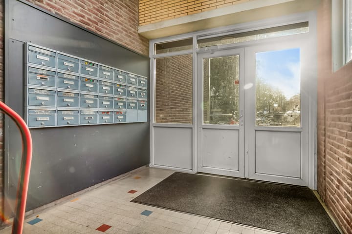 Photo 23 of Karel Doormanlaan 186