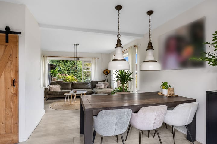 Photo 20 of De Helling 43