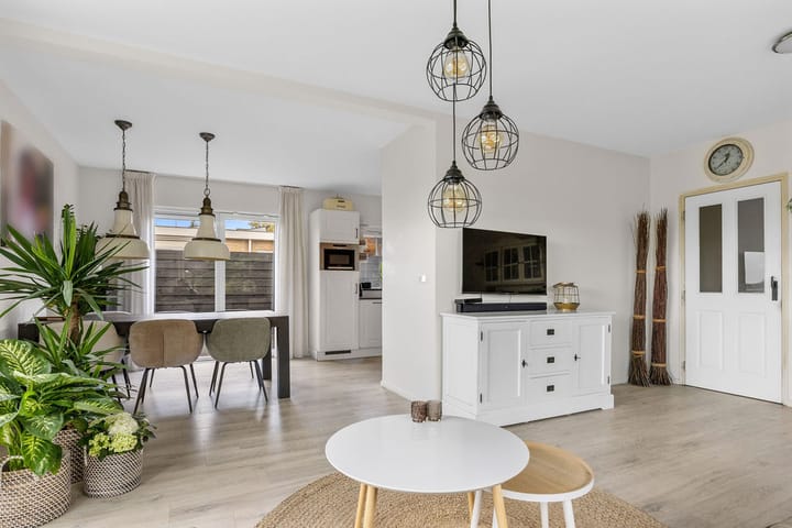 Photo 15 of De Helling 43