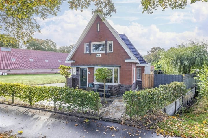 Hoofdweg 26