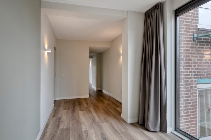 Photo 11 of Hertogstraat 1-010