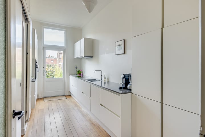 Foto 9 van F.C. Dondersstraat 48