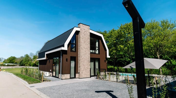 Photo 2 of Hogebrugweg 11-B