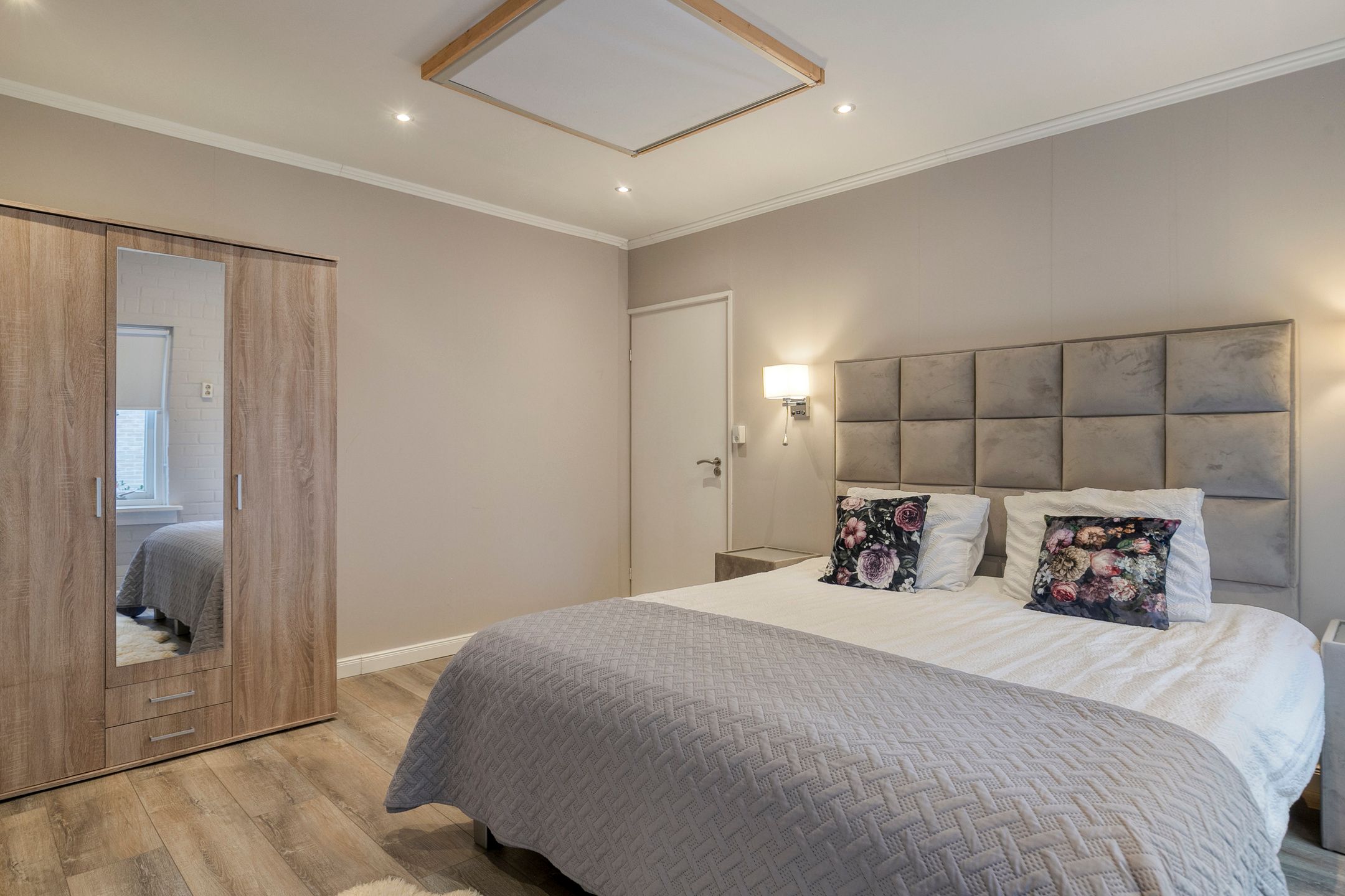 Photo 24 of Larenseweg 23