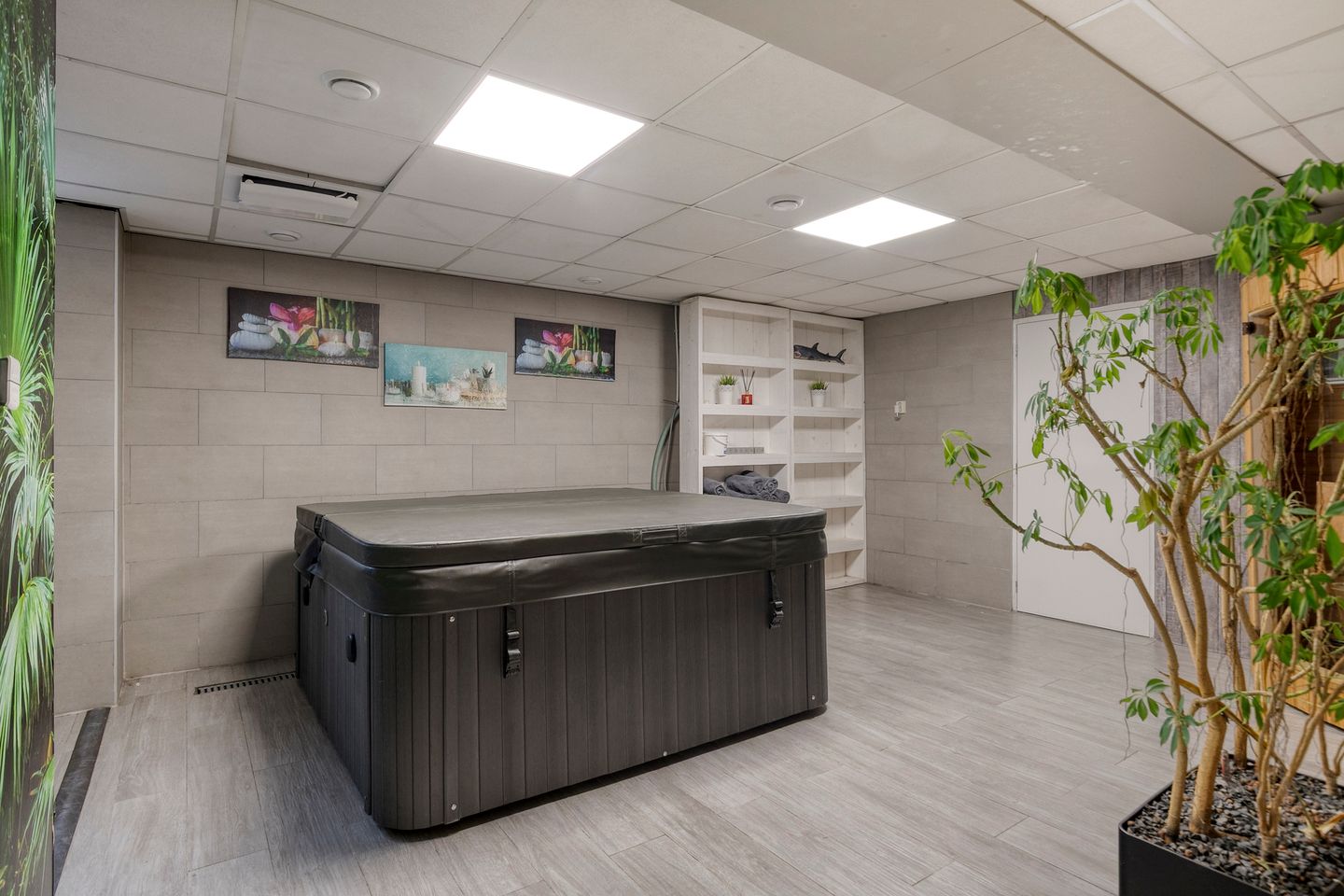 Photo 44 of Larenseweg 23