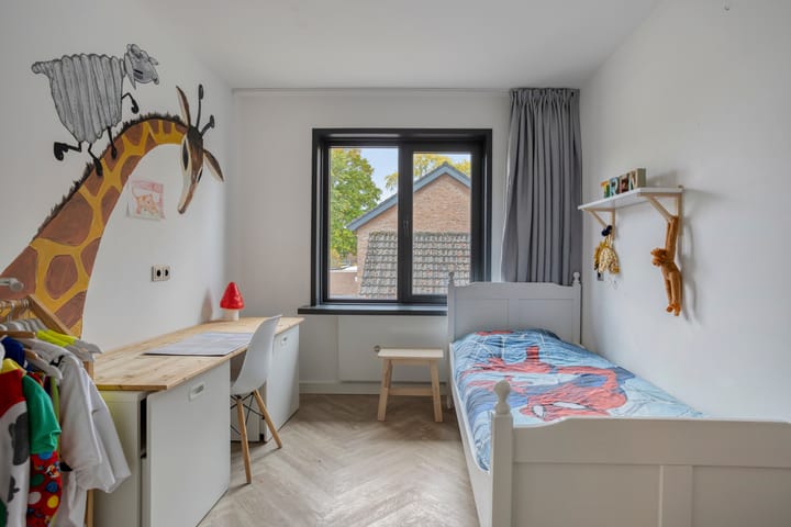 Photo 28 of Saturnusstraat 33