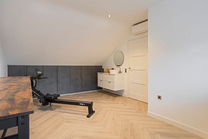 Photo 34 of Saturnusstraat 33