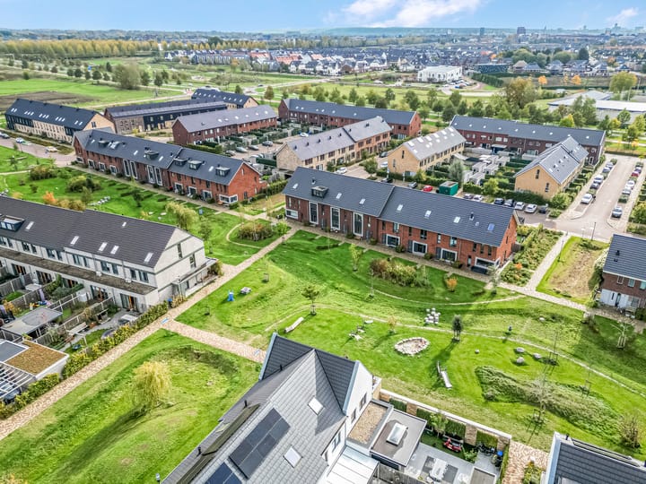 Foto 43 van Ingmar Bergmanpark 32