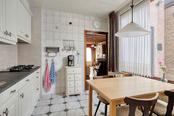 Foto 14 van Voorstraat 49